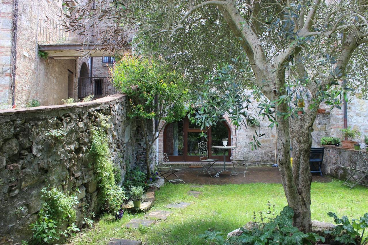 Guest House Il Giardino Colle Val D'Elsa Exterior photo